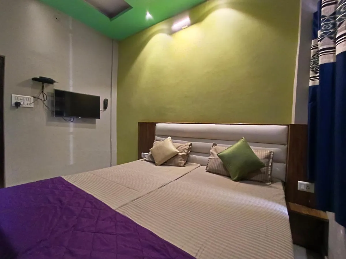 @Shree Sai Paying Guest House バラナシ